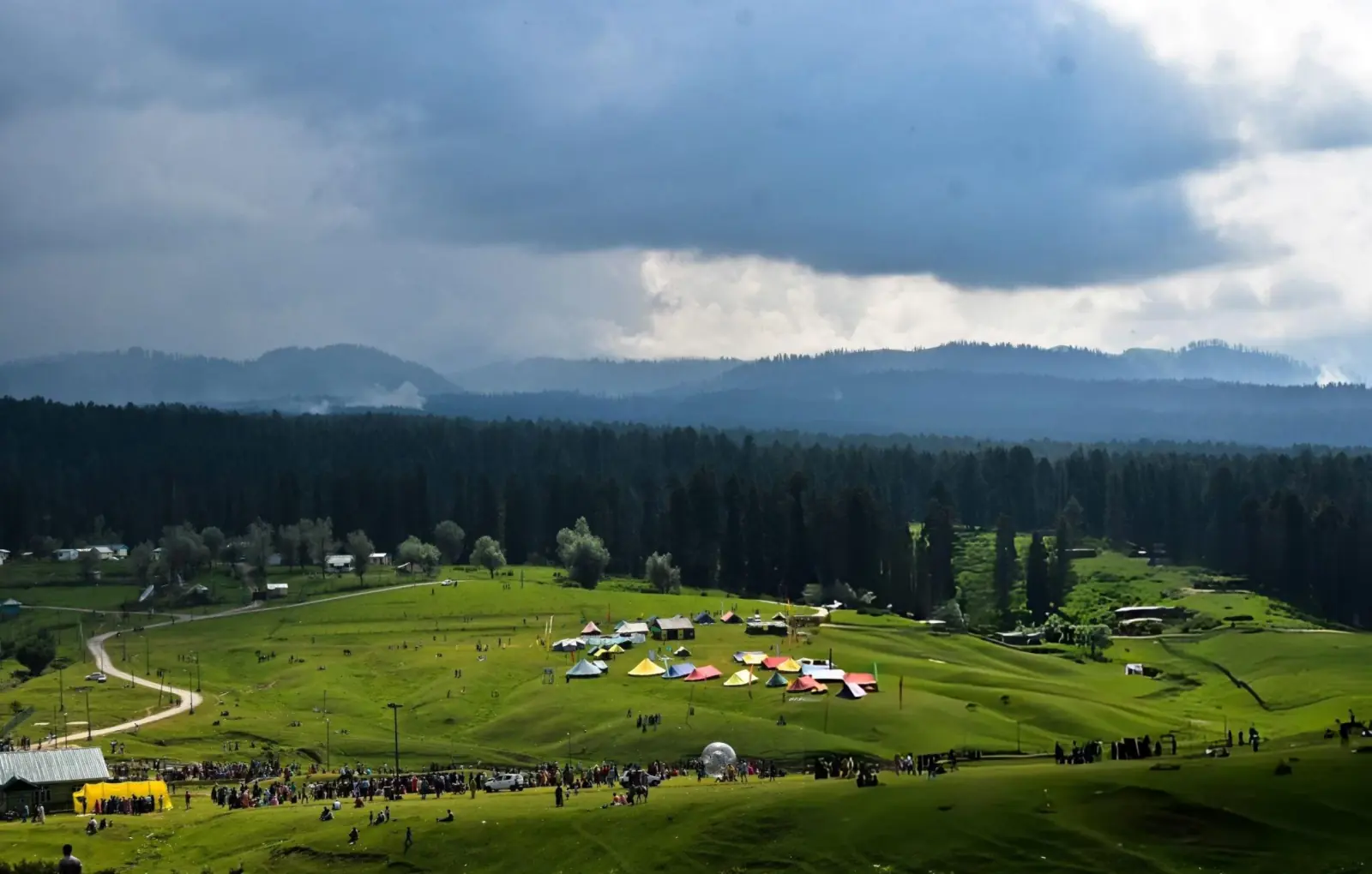 Yusmarg Hills destination in Kashmir - scenic view